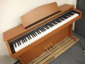 ROLAND-hp103-300x225.jpg?w=640